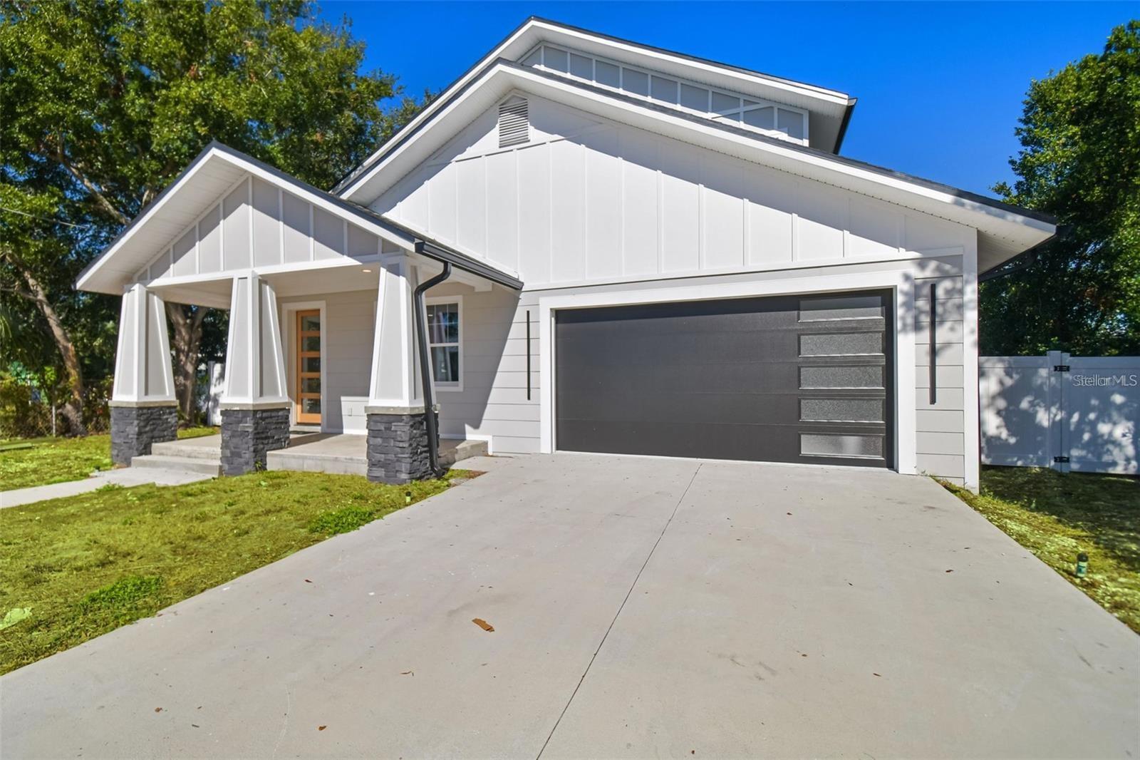 Image 2 of 45 For 1908 17th Avenue