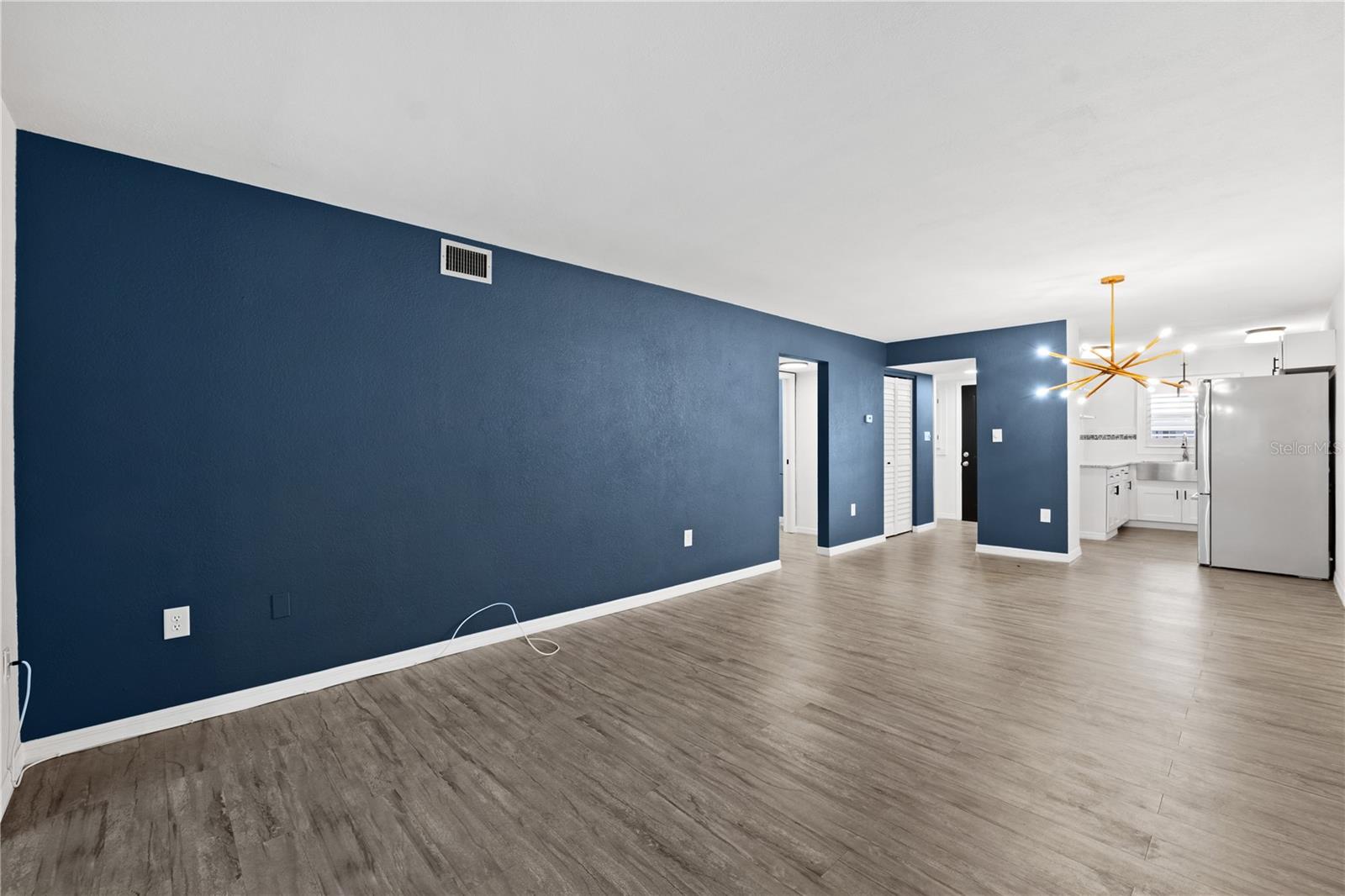 Image 6 of 32 For 4560 Overlook Drive Ne 271