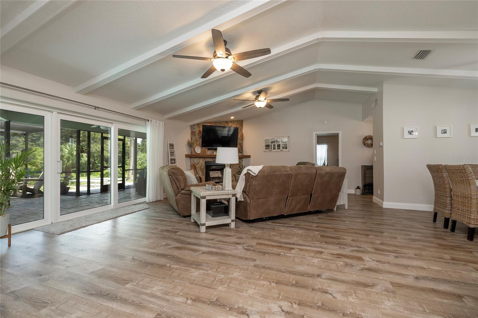 Image 13 of 46 For 3438 Hyde Park Drive
