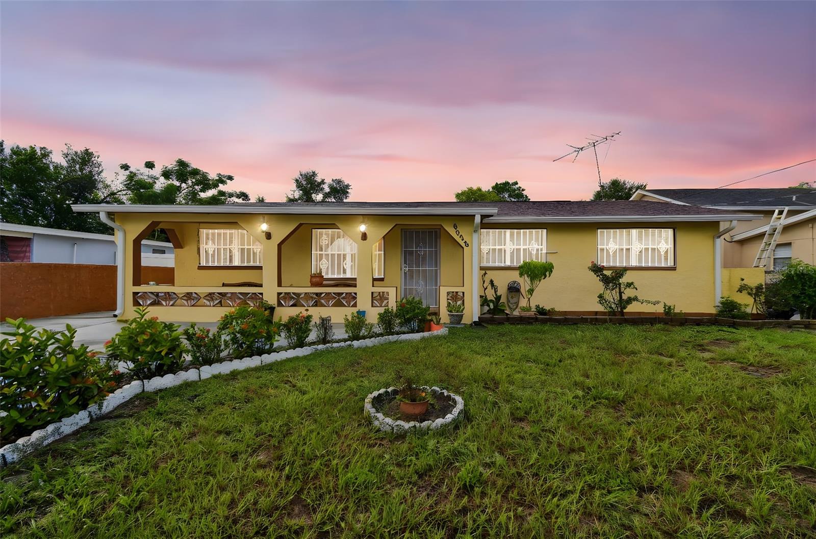 Details for 6028 W Clifton St, TAMPA, FL 33634