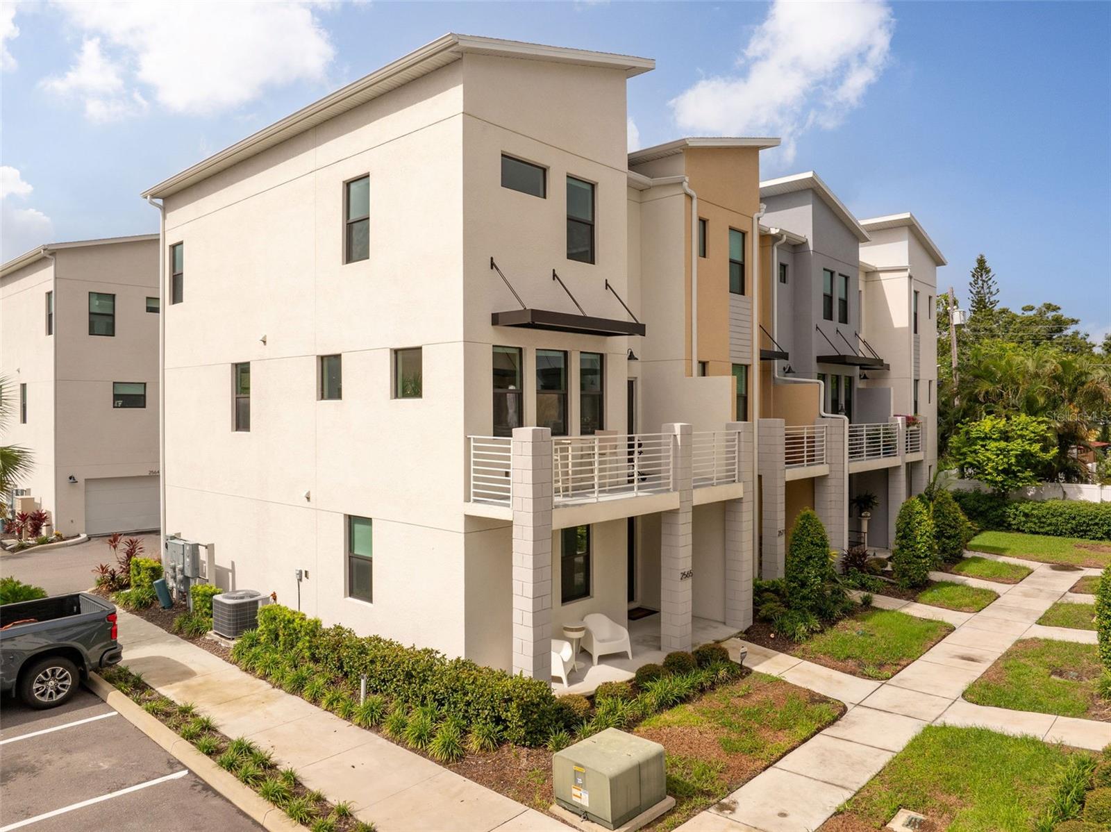 Details for 2565 12th Place N, ST PETERSBURG, FL 33713