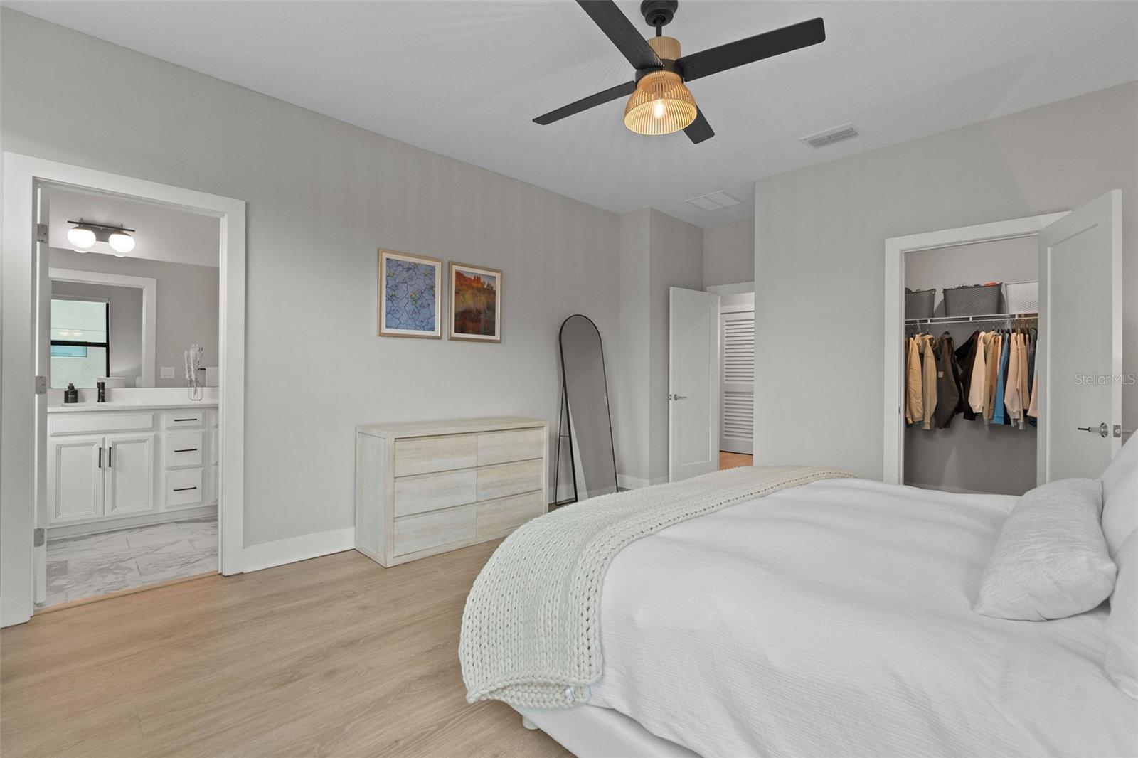 Image 15 of 28 For 2565 12th Place N