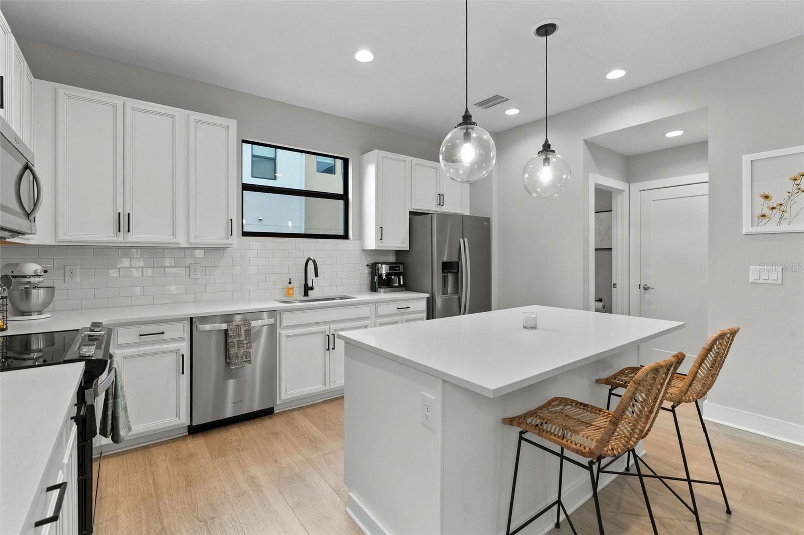 Image 7 of 28 For 2565 12th Place N