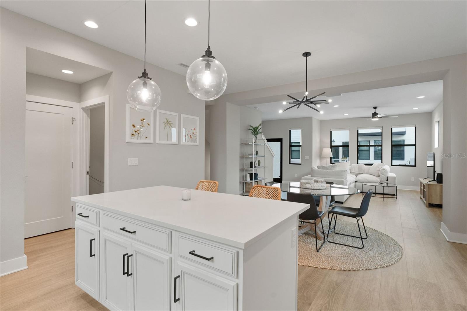 Image 9 of 28 For 2565 12th Place N