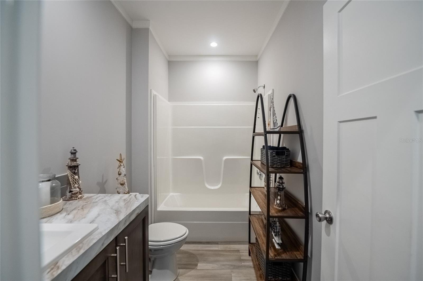 Image 22 of 38 For 25294 Canterbury Drive