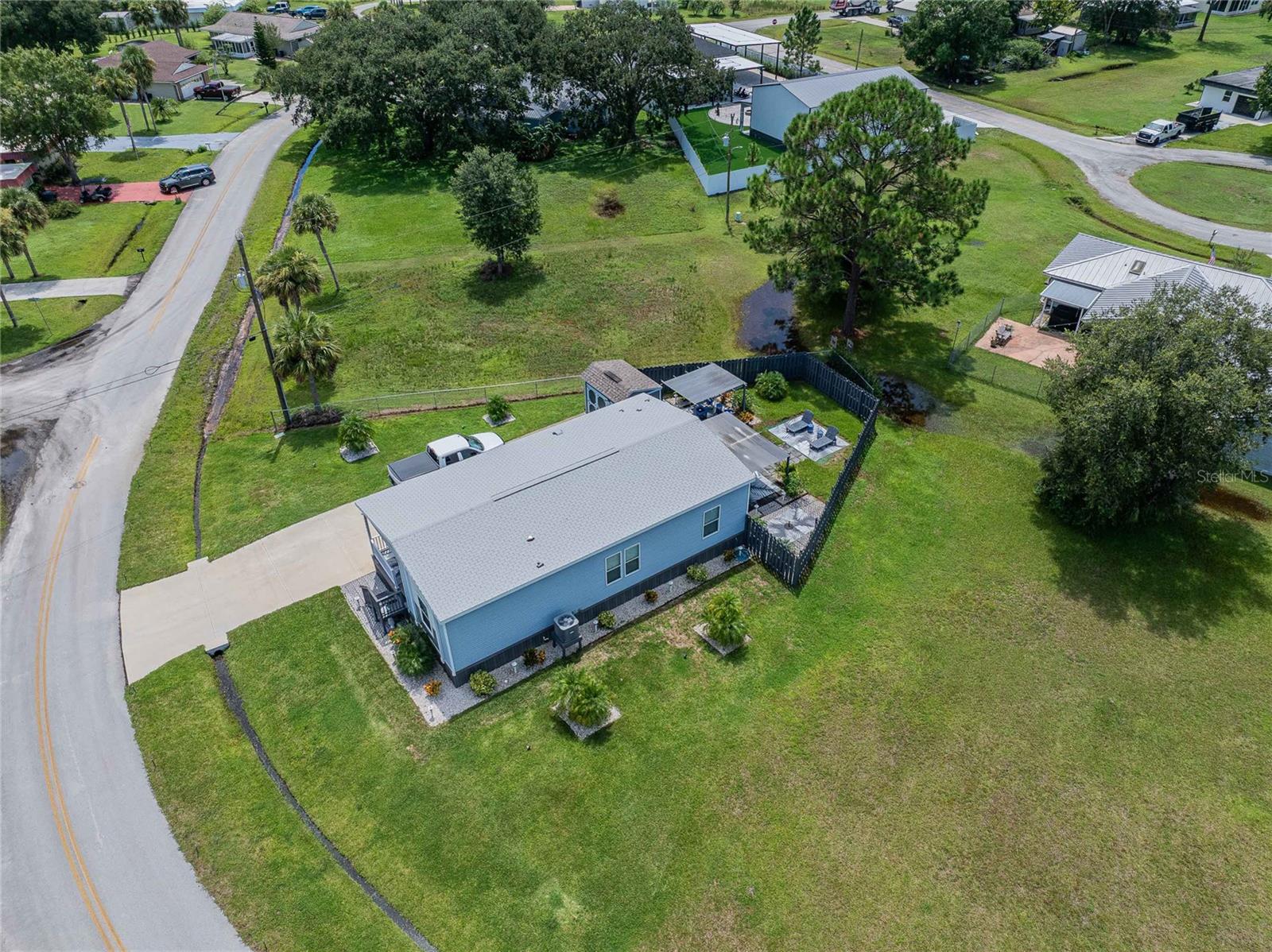 Image 6 of 38 For 25294 Canterbury Drive