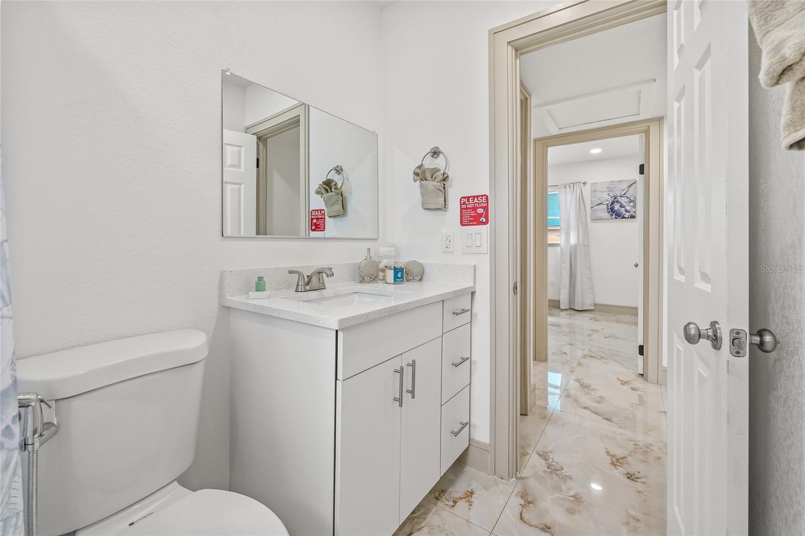 Image 20 of 41 For 1232 Pineview Avenue