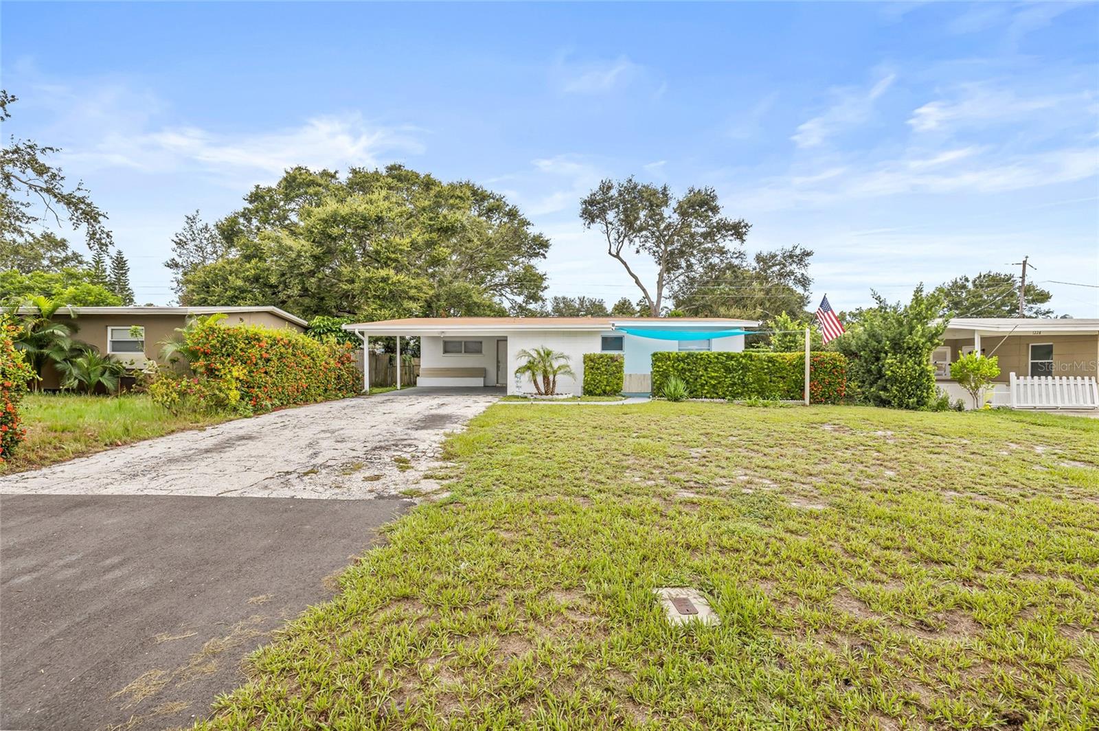 Image 3 of 41 For 1232 Pineview Avenue