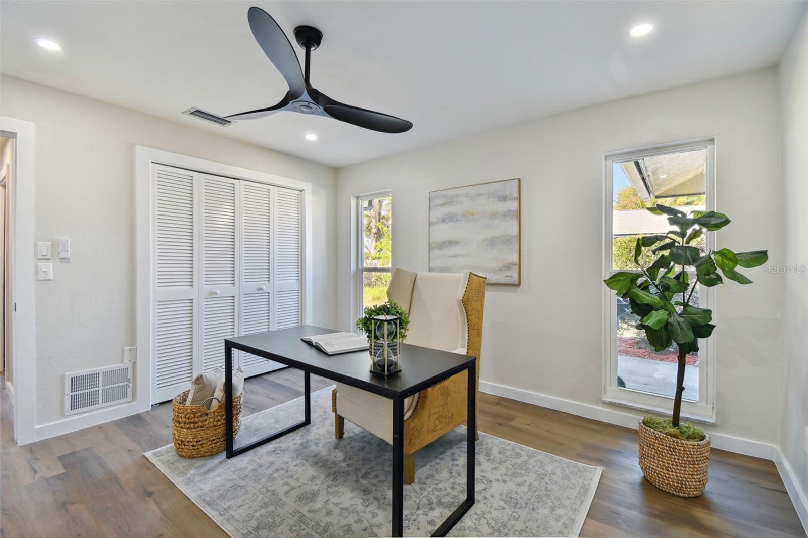Image 10 of 53 For 570 Casler Avenue