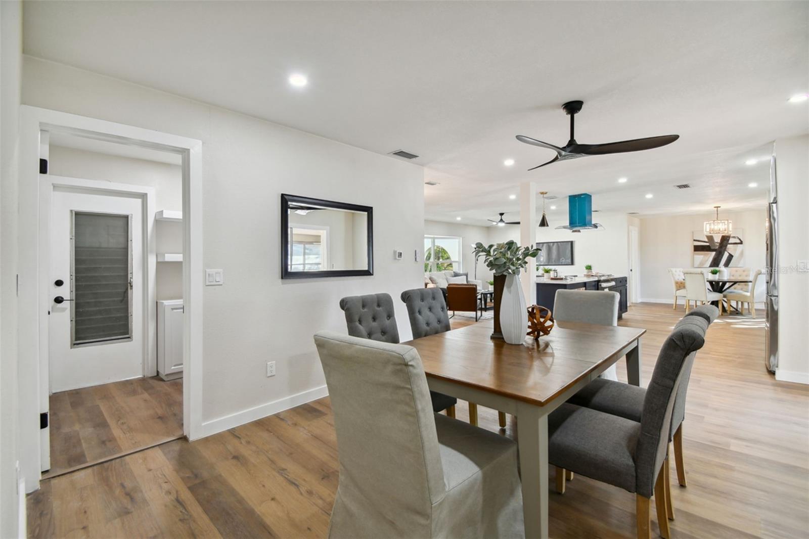 Image 30 of 53 For 570 Casler Avenue