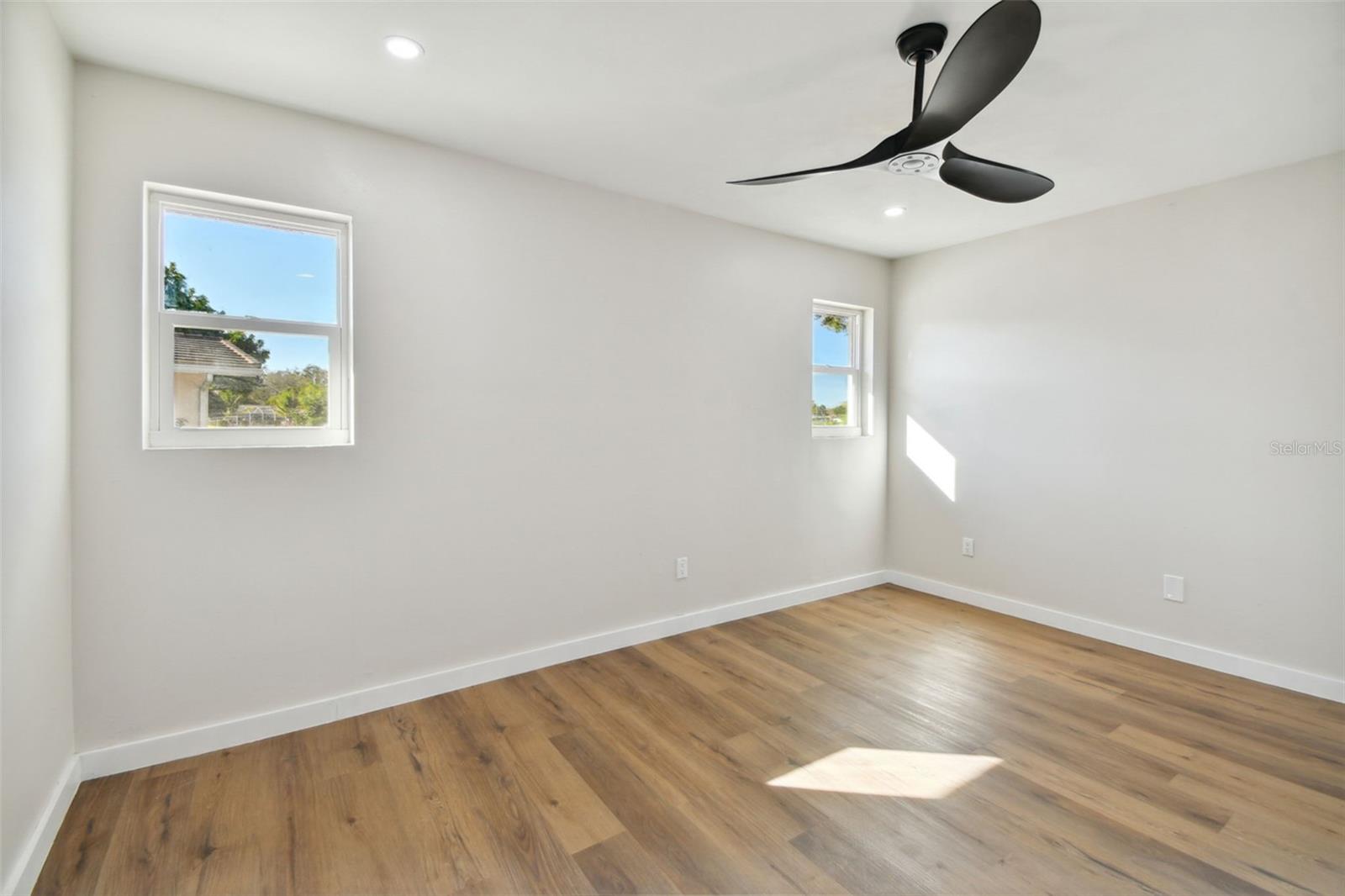 Image 7 of 53 For 570 Casler Avenue