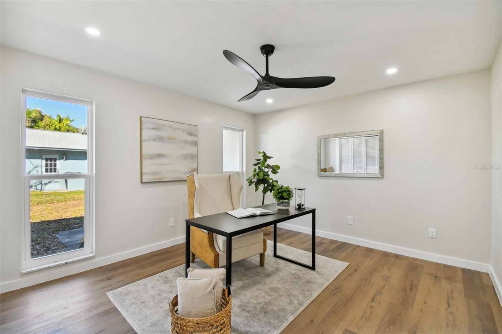 Image 9 of 53 For 570 Casler Avenue