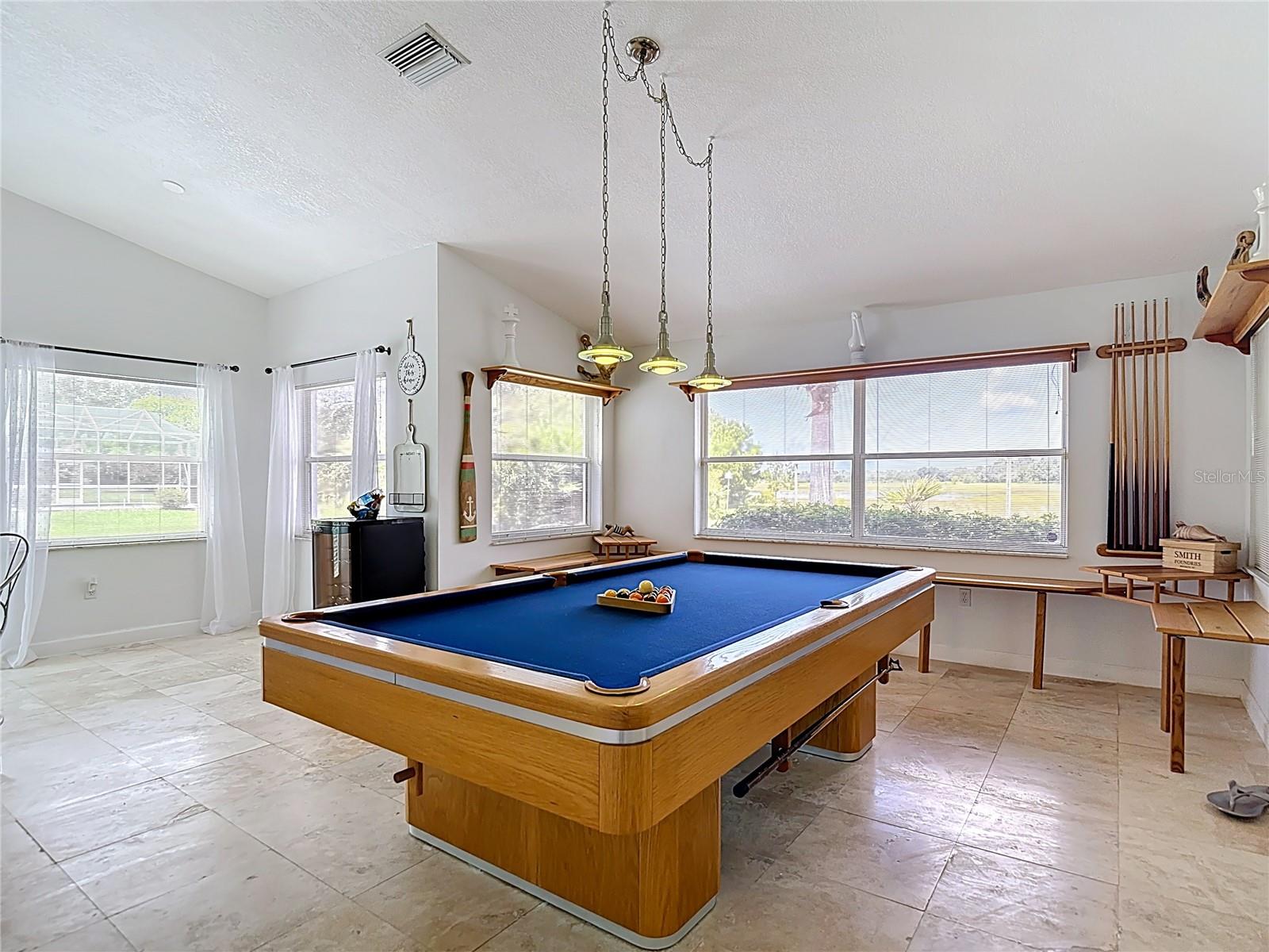 Image 16 of 73 For 11009 Woodland Waters Boulevard