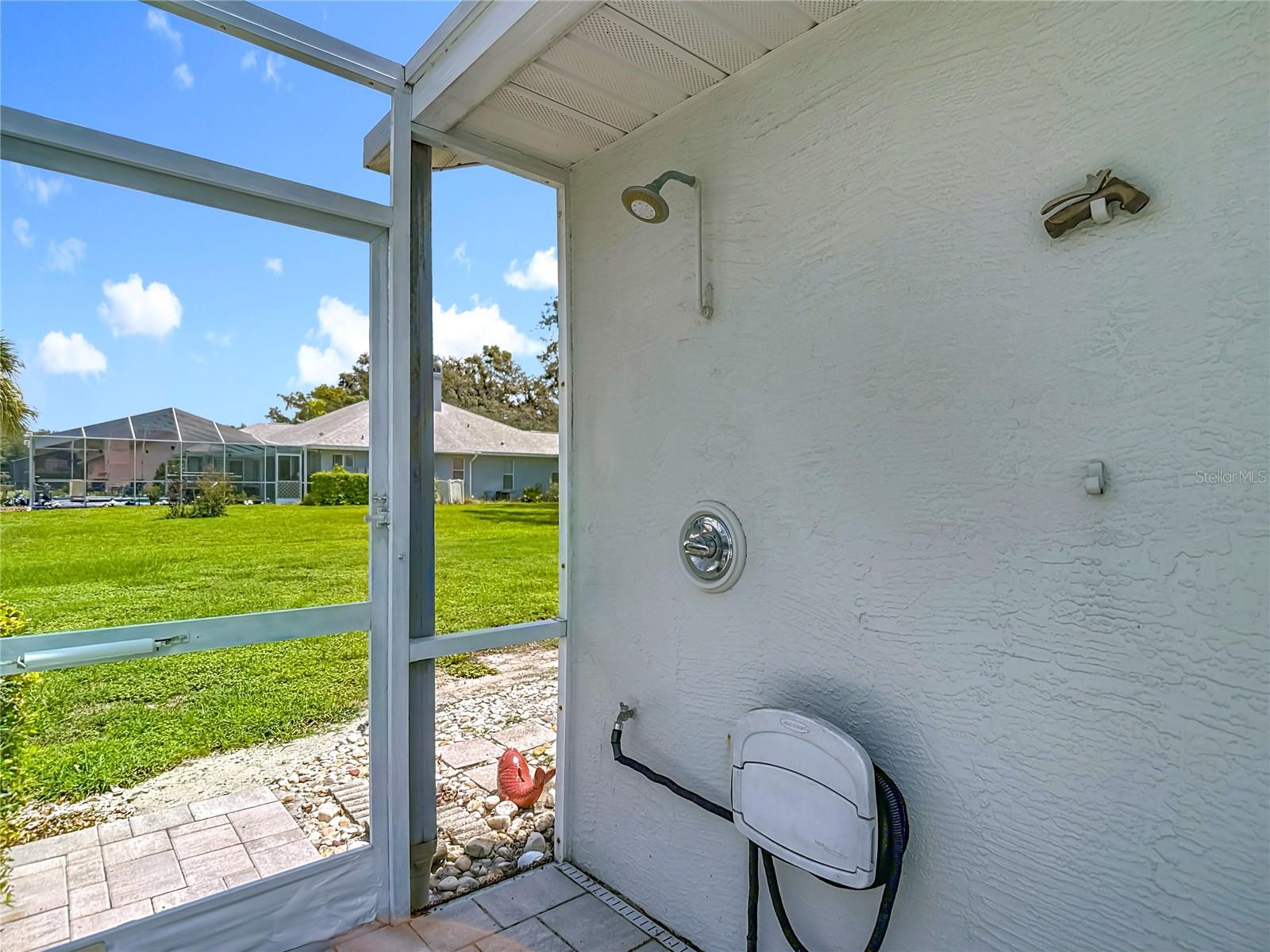 Image 60 of 73 For 11009 Woodland Waters Boulevard