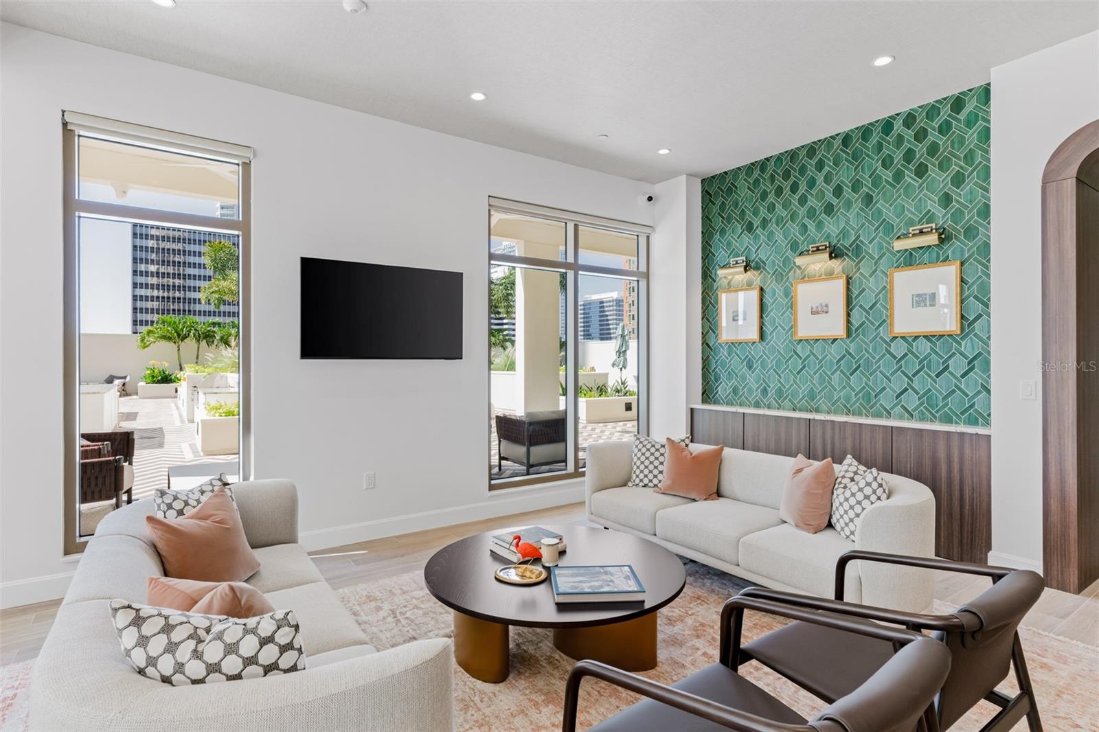 Image 10 of 68 For 126 4th Avenue Ne 602
