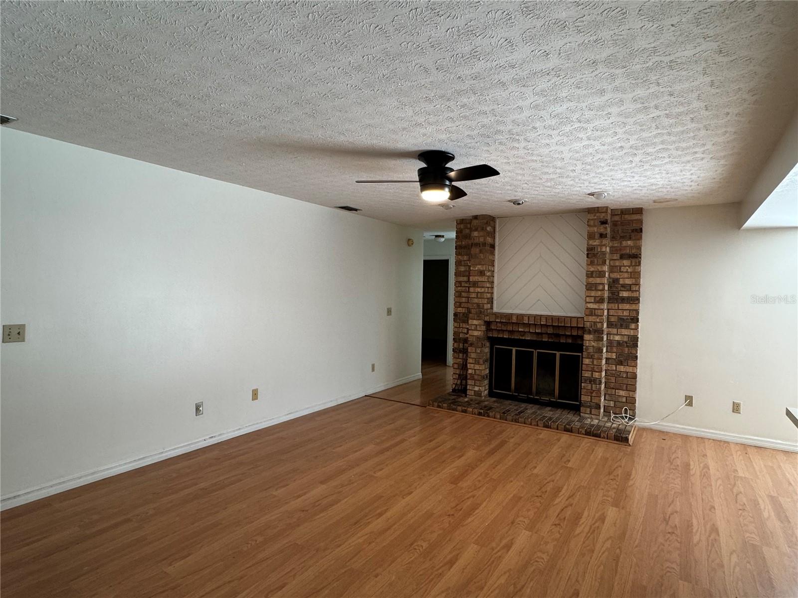 Image 11 of 23 For 3818 Hanover Hill Drive
