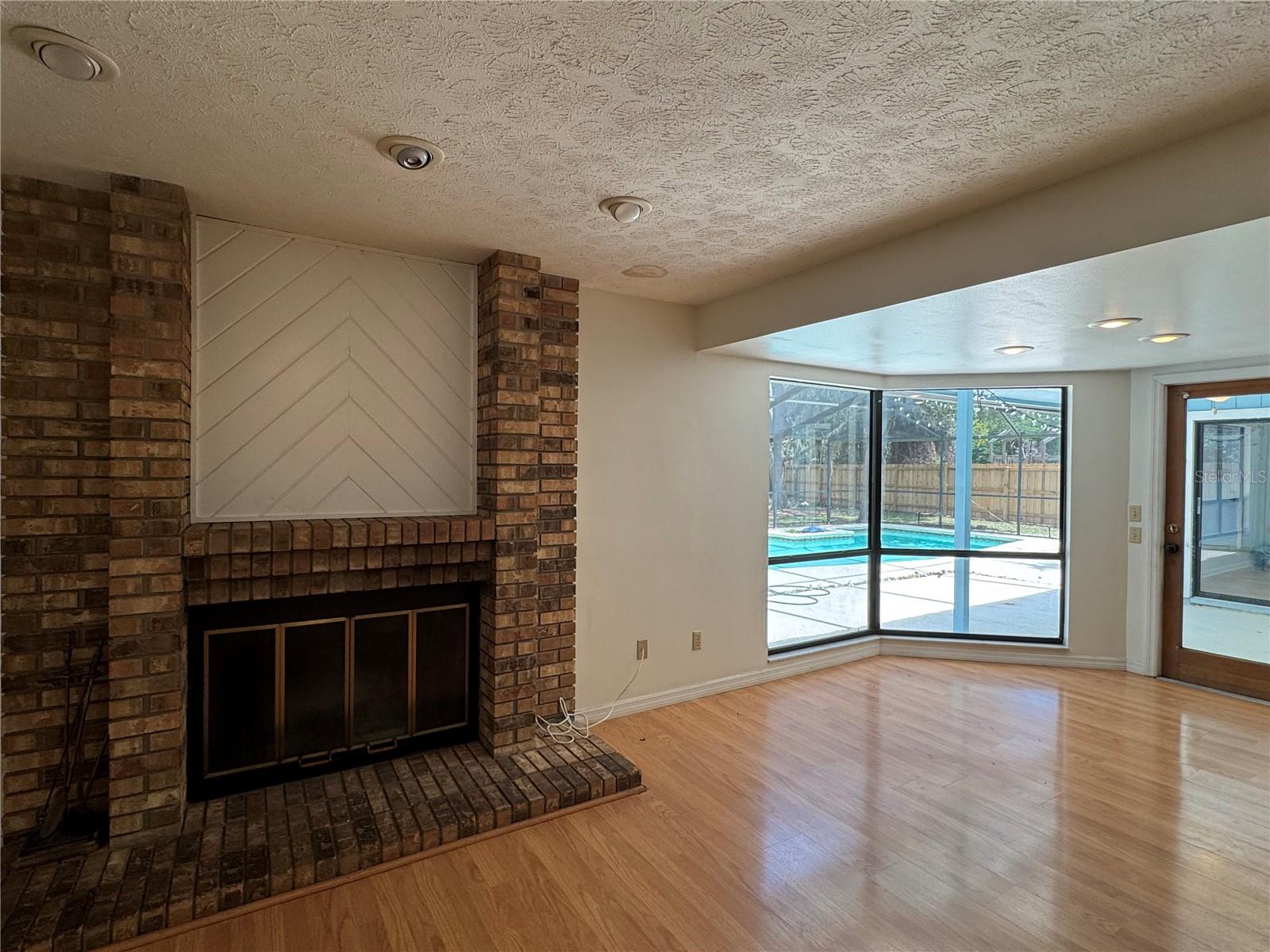 Image 13 of 23 For 3818 Hanover Hill Drive