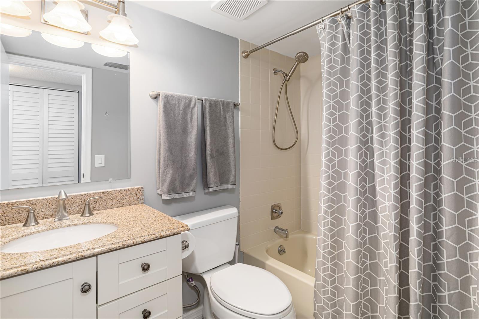 Image 20 of 34 For 6279 Sun Boulevard 602