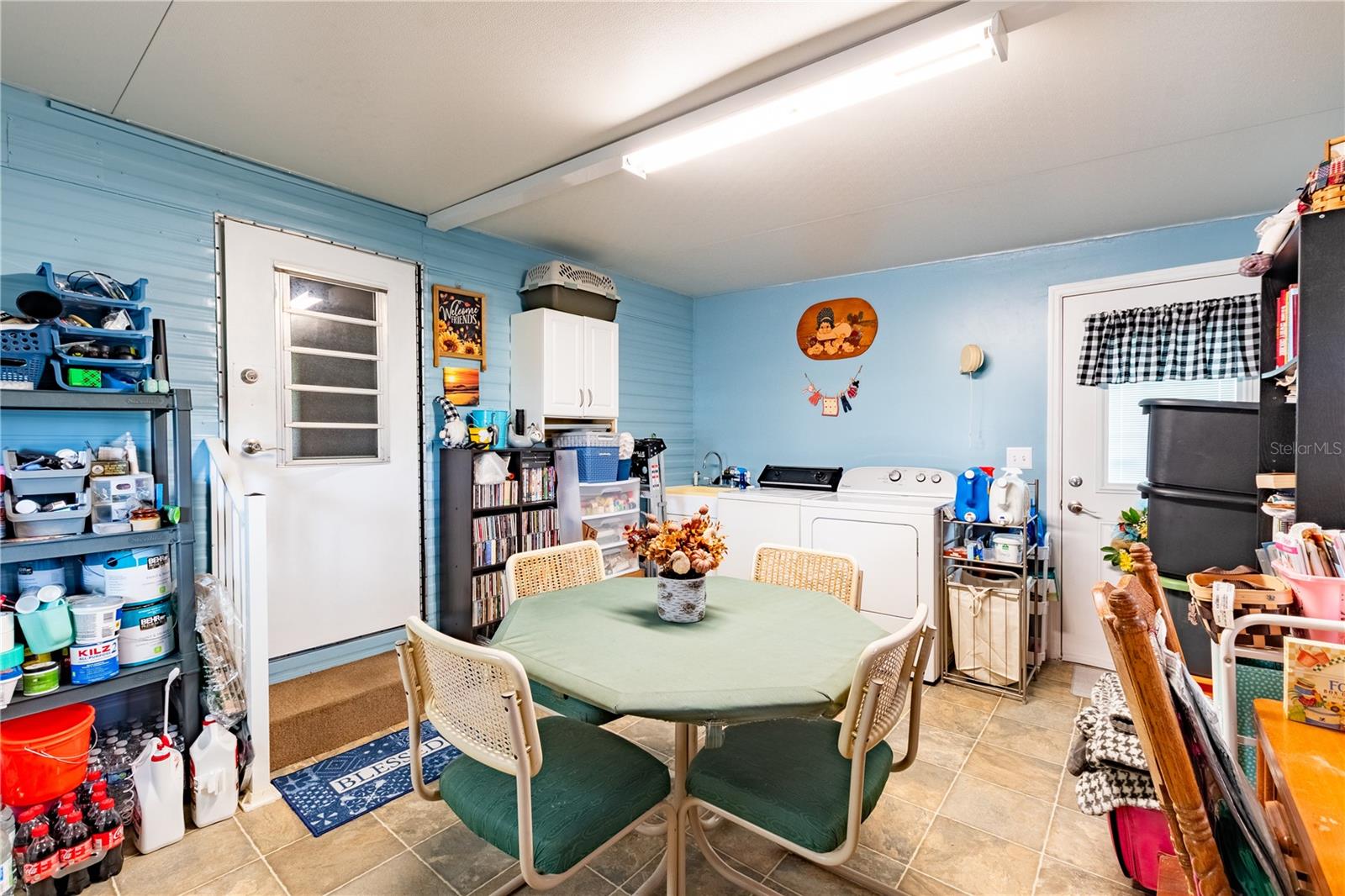 Image 13 of 33 For 6132 Harriet Street