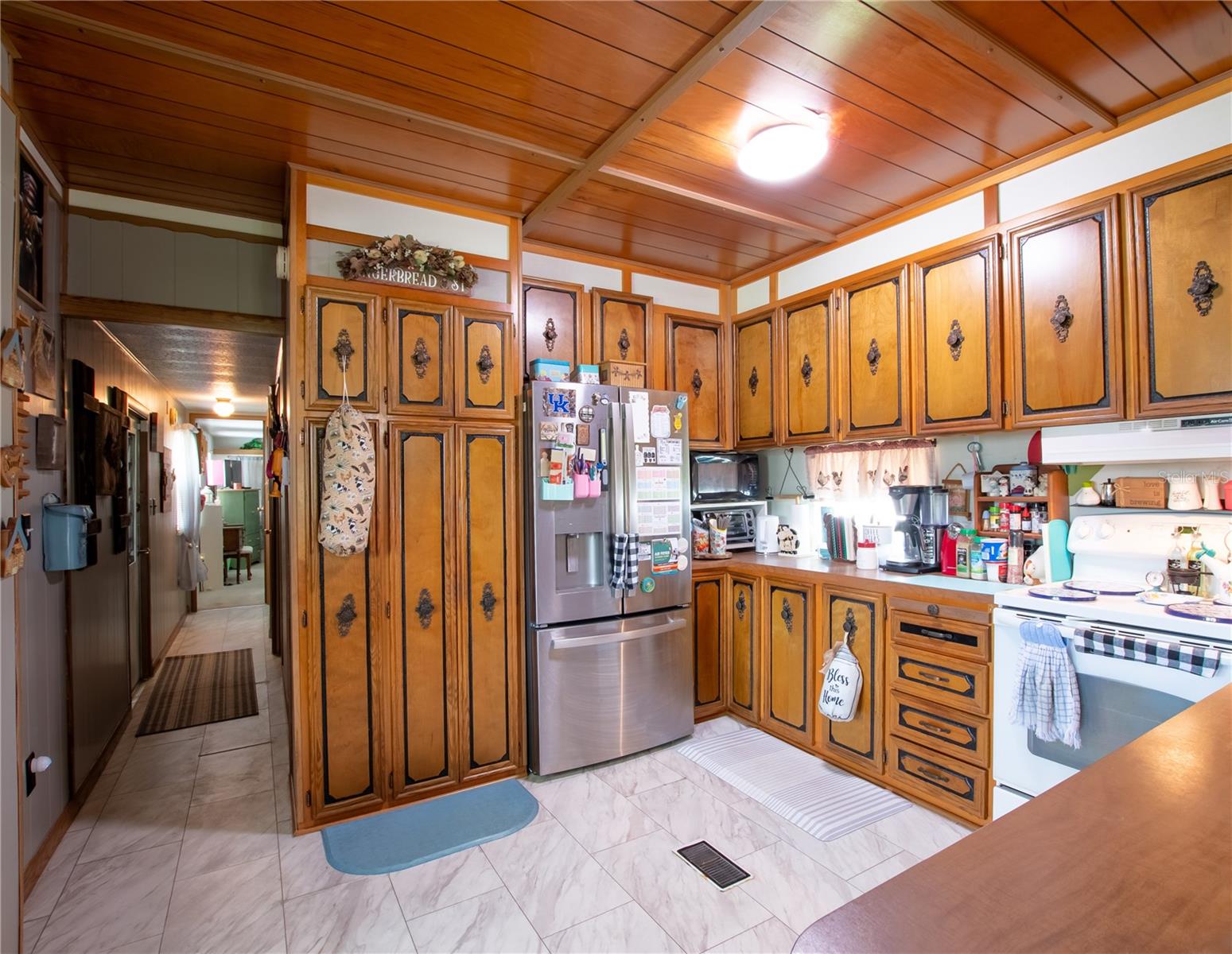 Image 16 of 33 For 6132 Harriet Street