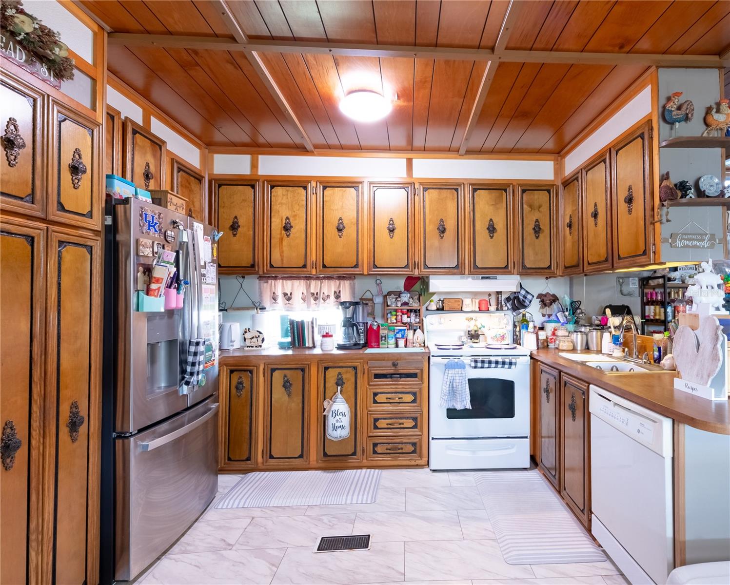 Image 17 of 33 For 6132 Harriet Street
