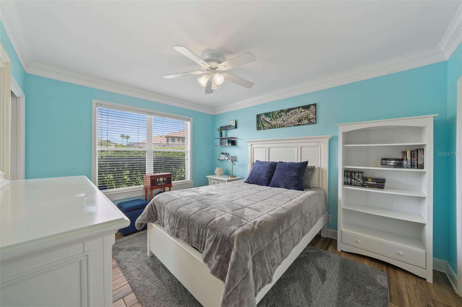 Listing photo id 31 for 3959 Mimosa Place