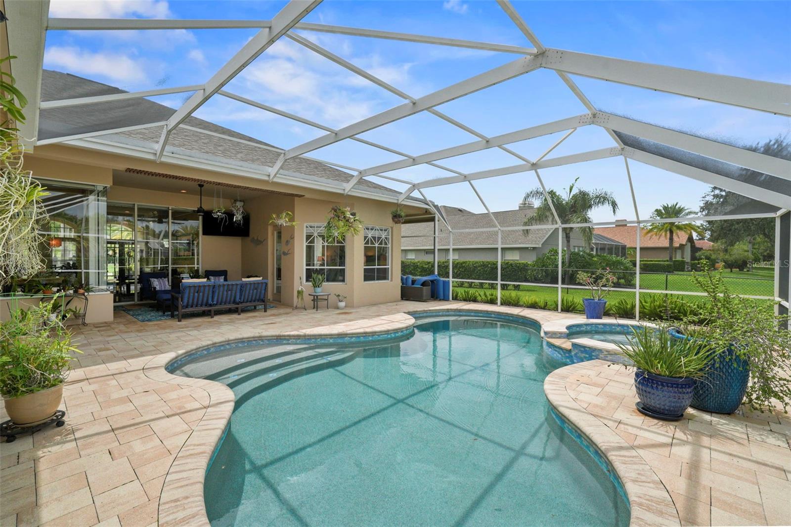 Listing photo id 39 for 3959 Mimosa Place