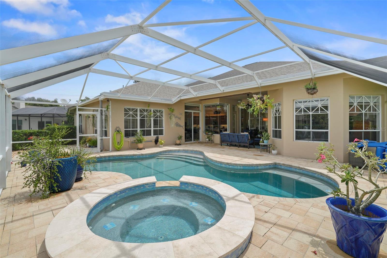 Listing photo id 40 for 3959 Mimosa Place