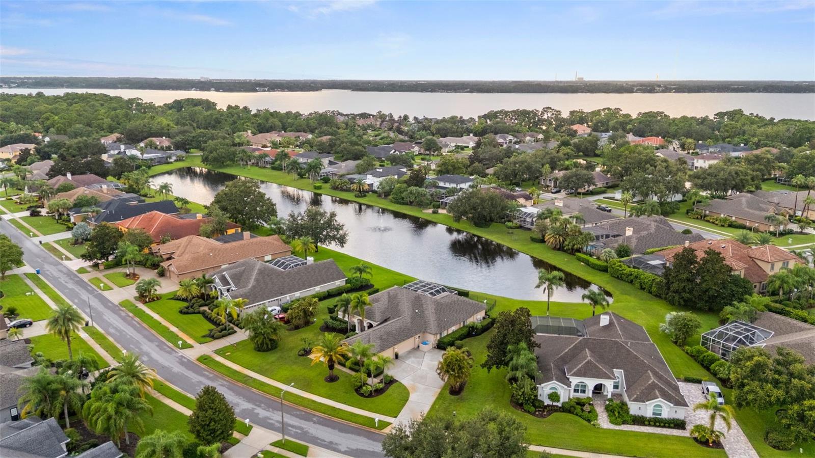Listing photo id 60 for 3959 Mimosa Place