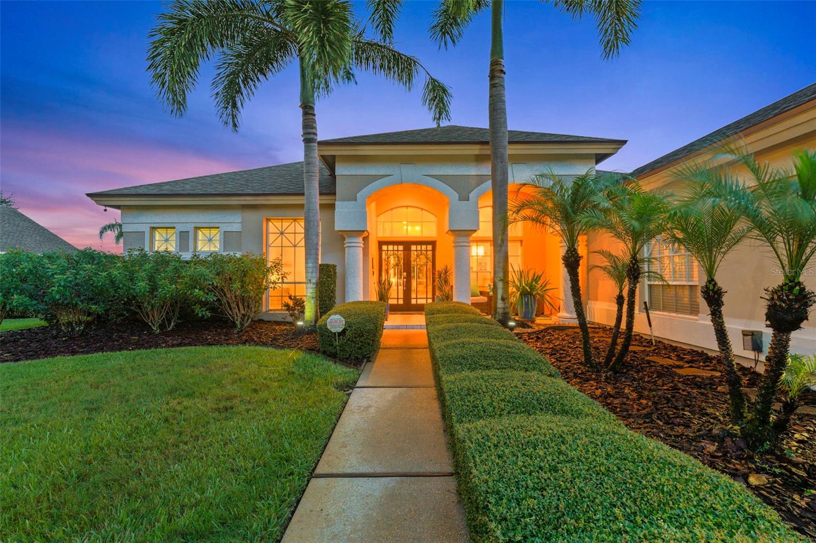Listing photo id 71 for 3959 Mimosa Place
