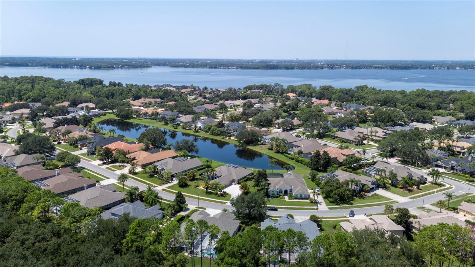 Listing photo id 83 for 3959 Mimosa Place