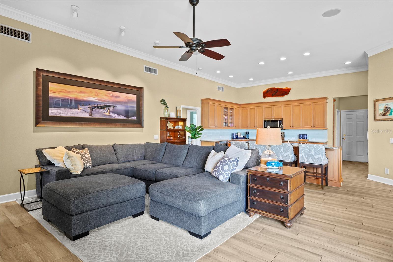 Image 87 of 90 For 3959 Mimosa Place