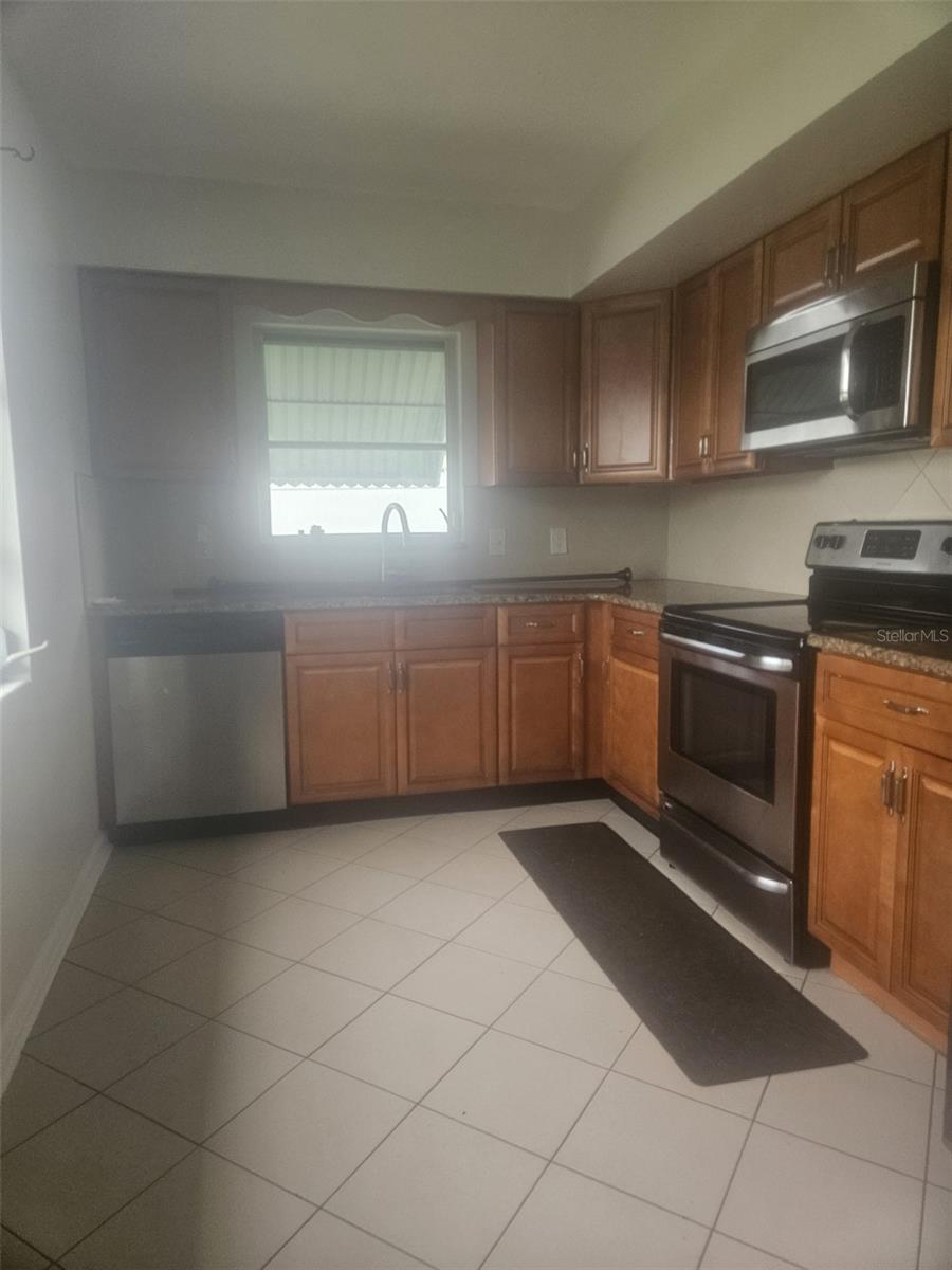 Image 4 of 37 For 2207 Morningside Drive