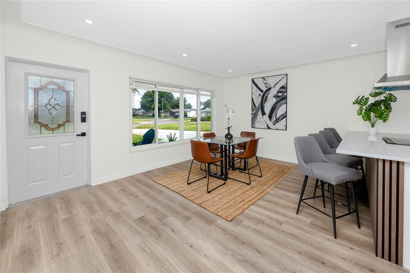 Image 13 of 39 For 933 64th Avenue S