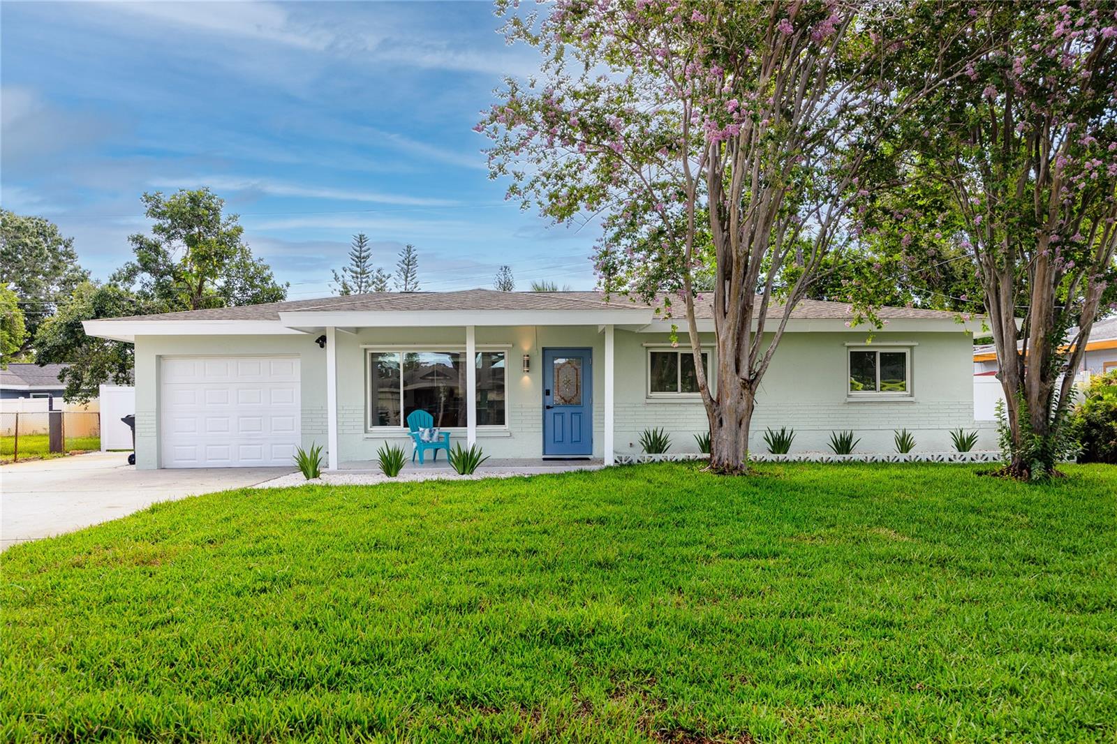 Image 6 of 39 For 933 64th Avenue S