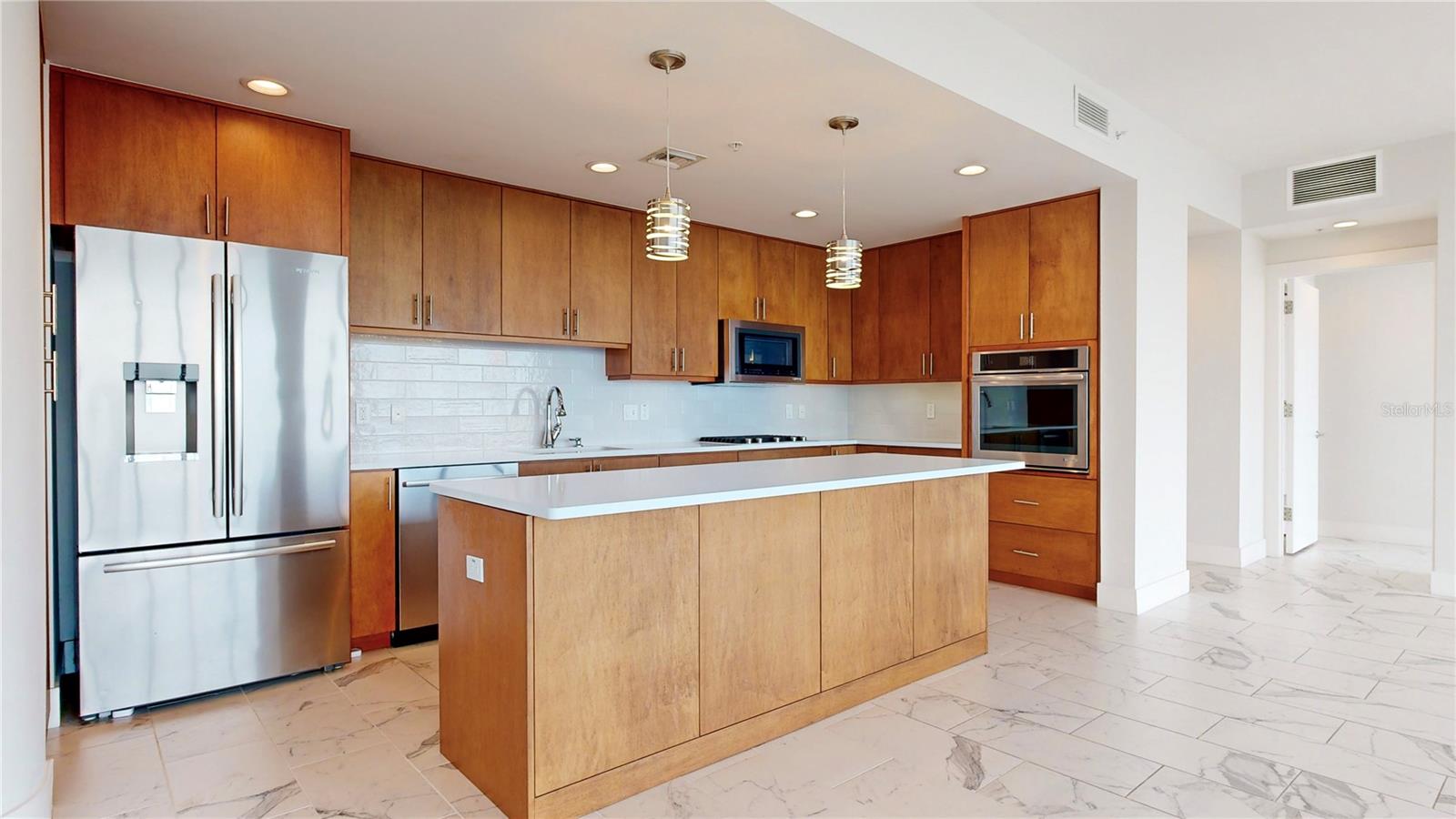 Image 12 of 59 For 176 4th Avenue Ne 1201