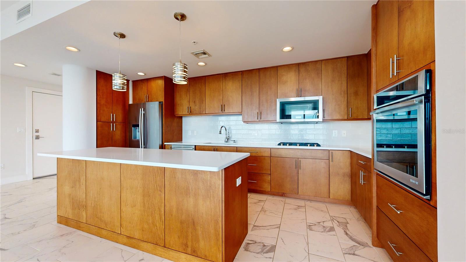 Image 13 of 59 For 176 4th Avenue Ne 1201