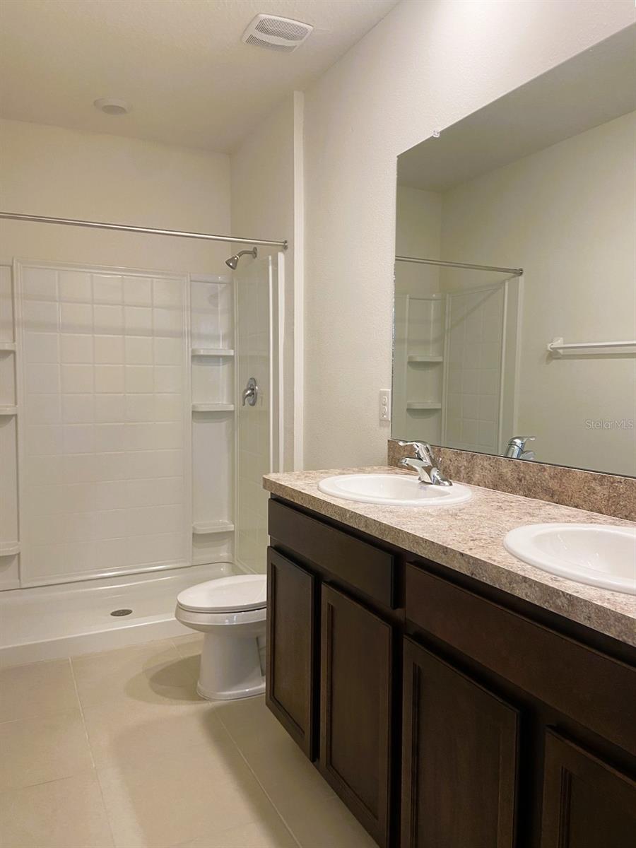 Image 19 of 22 For 2964 Suncoast Blend Drive