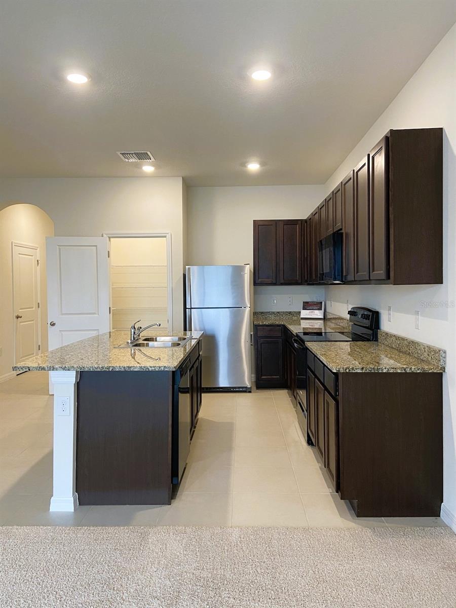 Image 3 of 22 For 2964 Suncoast Blend Drive