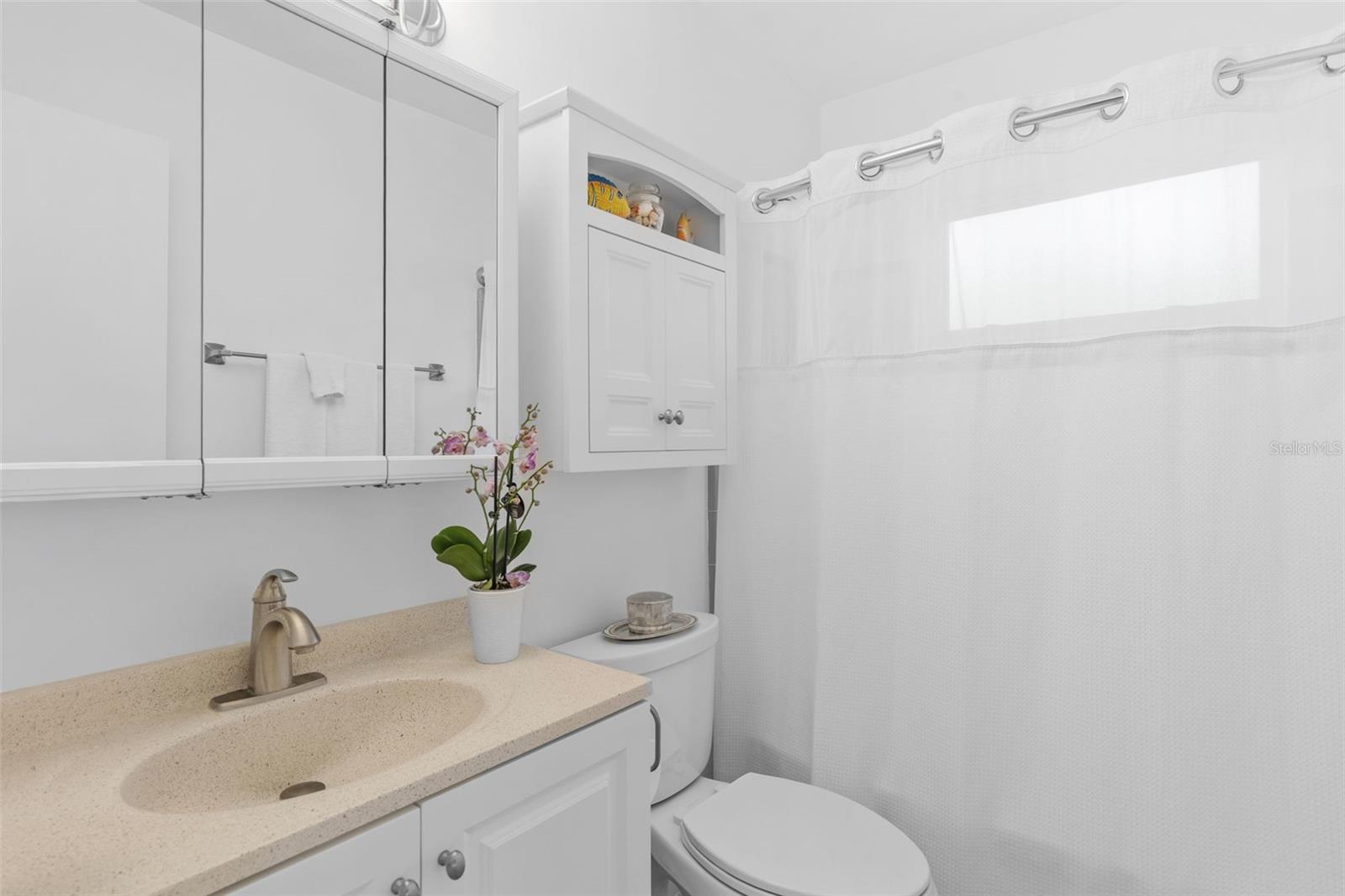 Image 30 of 52 For 222 17th Avenue S