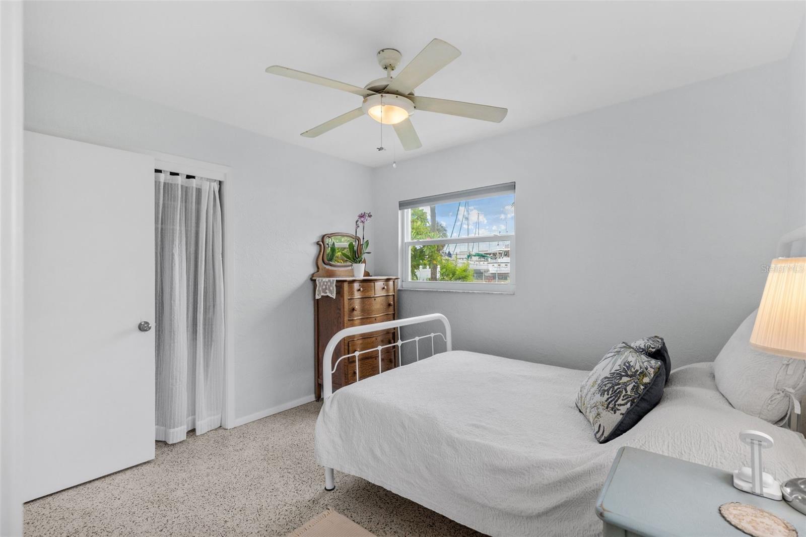 Image 31 of 52 For 222 17th Avenue S