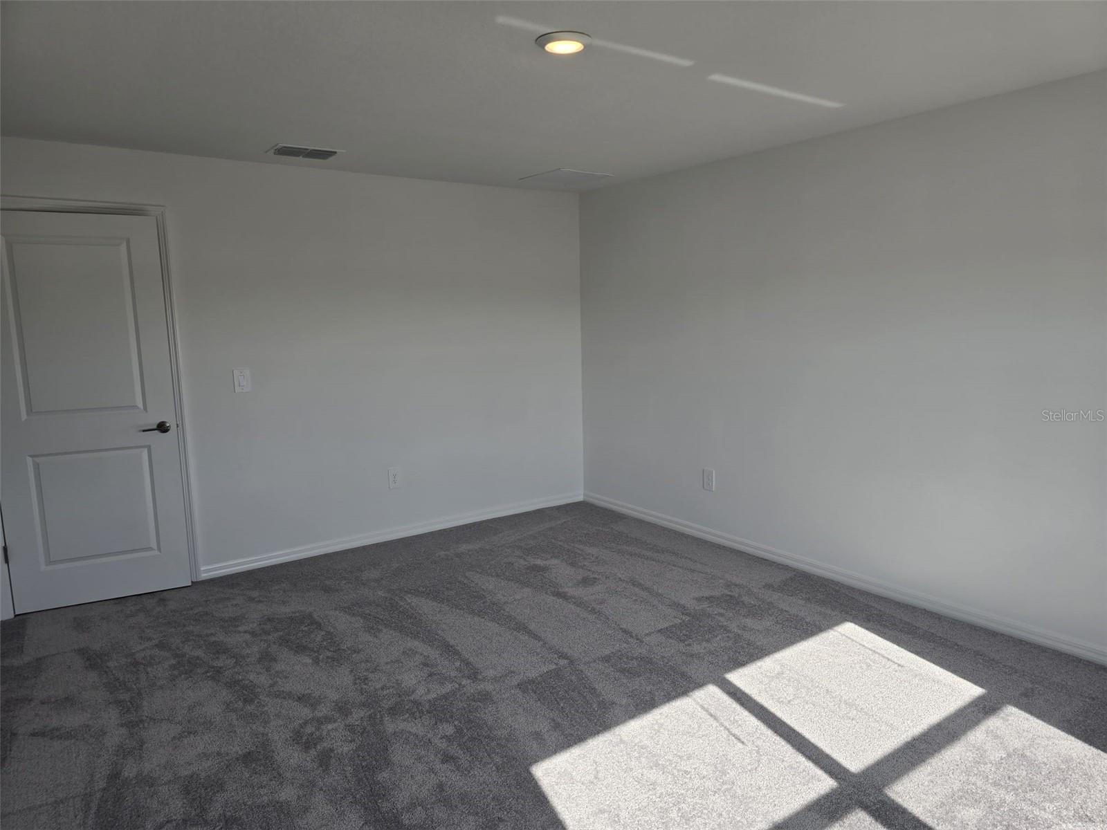 Image 19 of 35 For 11263 65th Terrace E