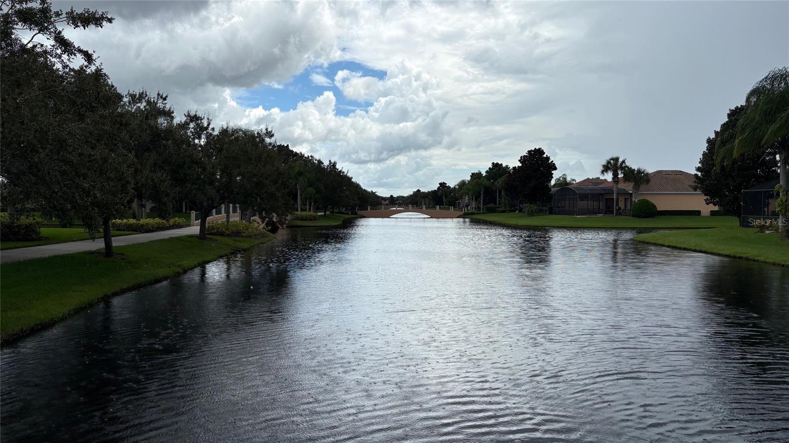 Image 23 of 28 For 11887 Delfina Ln