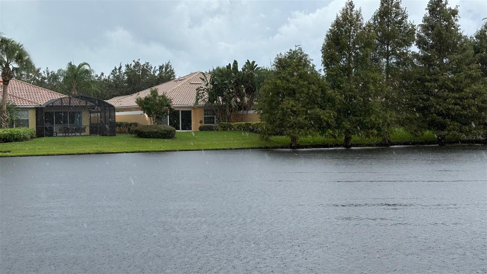 Image 24 of 28 For 11887 Delfina Ln