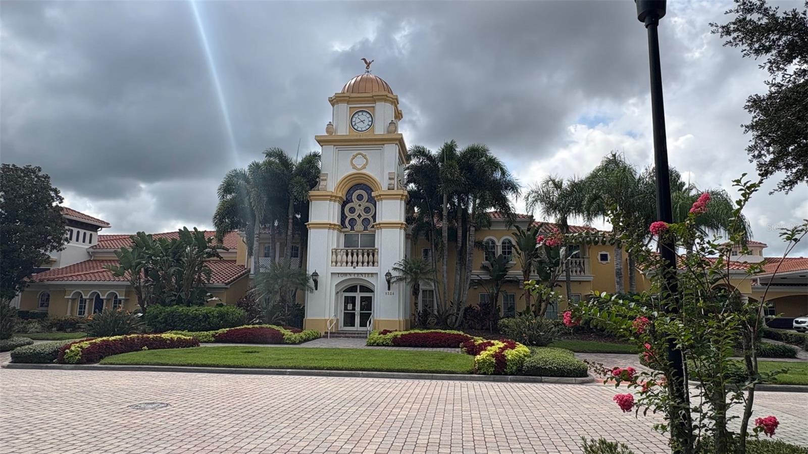 Image 26 of 28 For 11887 Delfina Ln