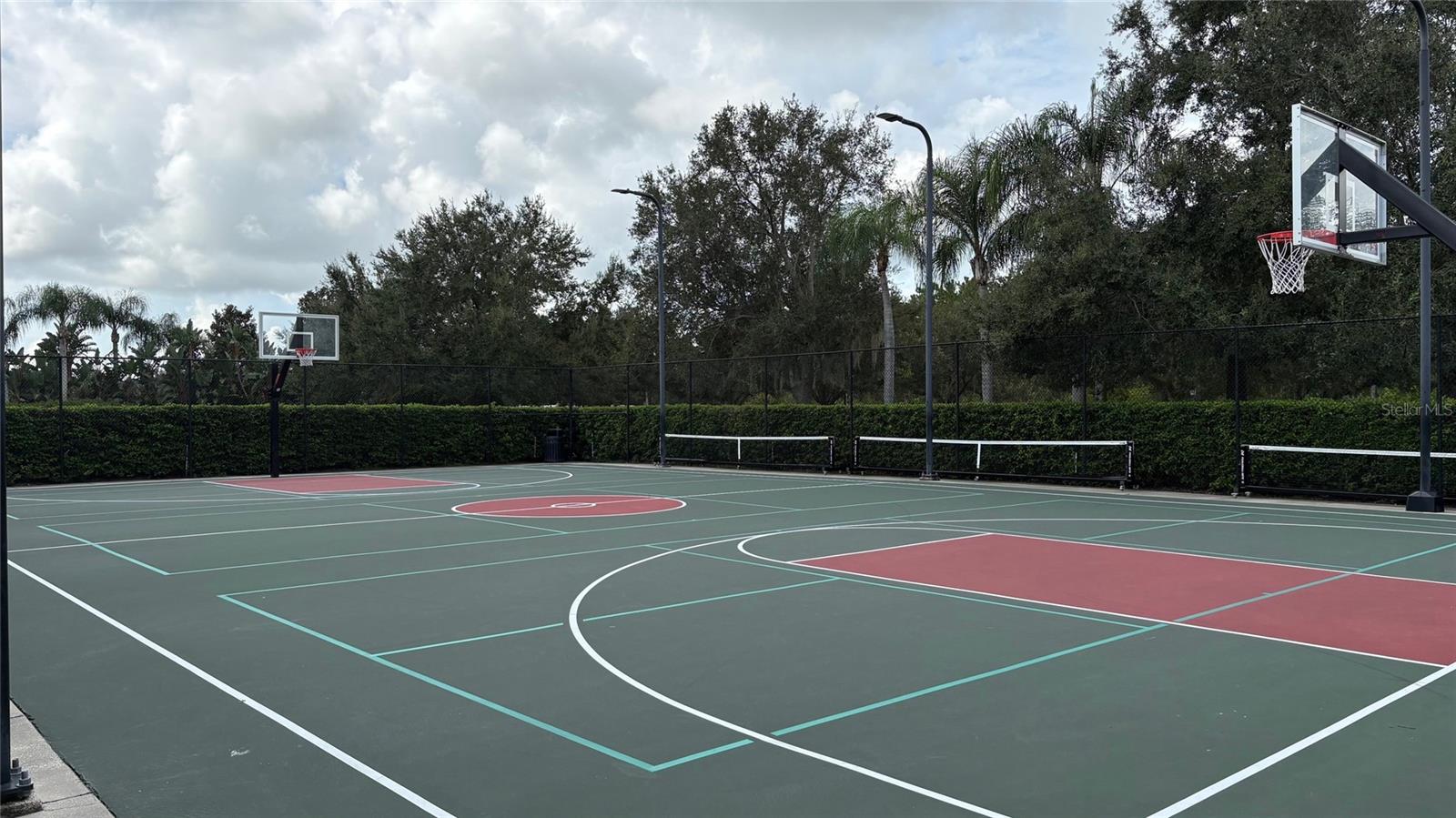 Image 27 of 28 For 11887 Delfina Ln