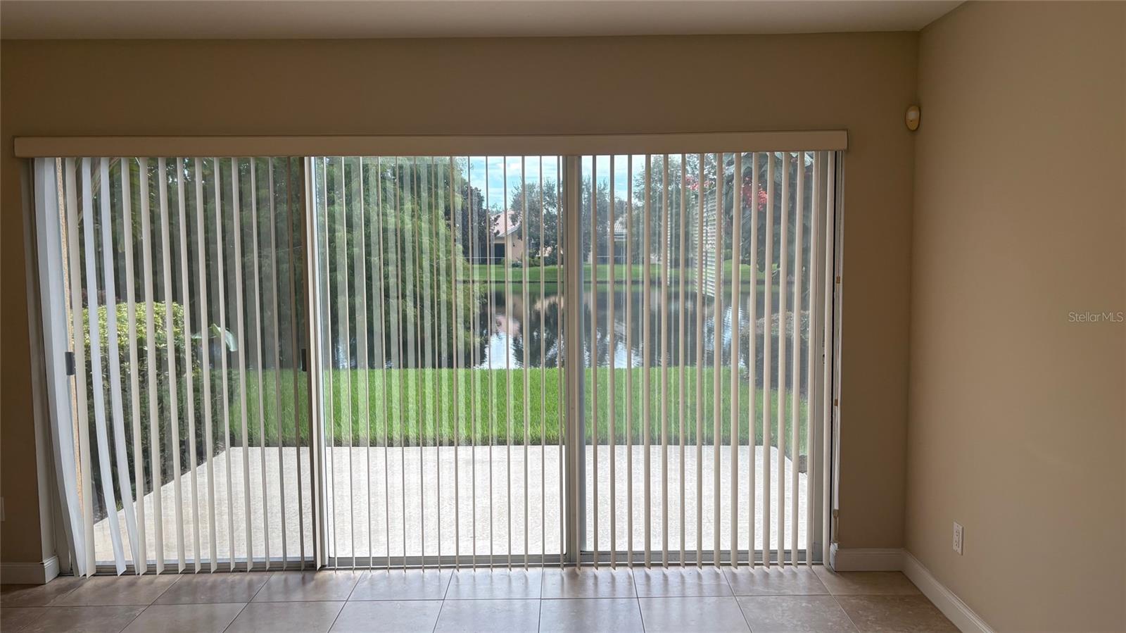 Image 7 of 28 For 11887 Delfina Ln