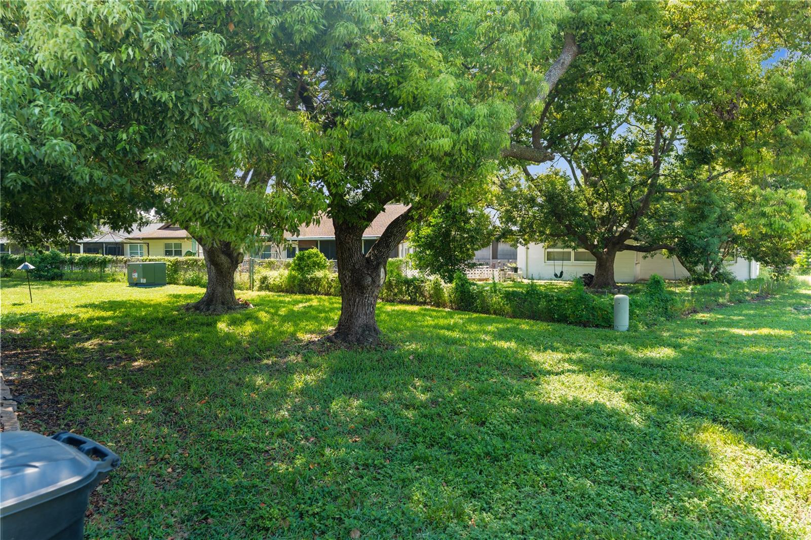 Image 19 of 25 For 12203 Buttonwood Row