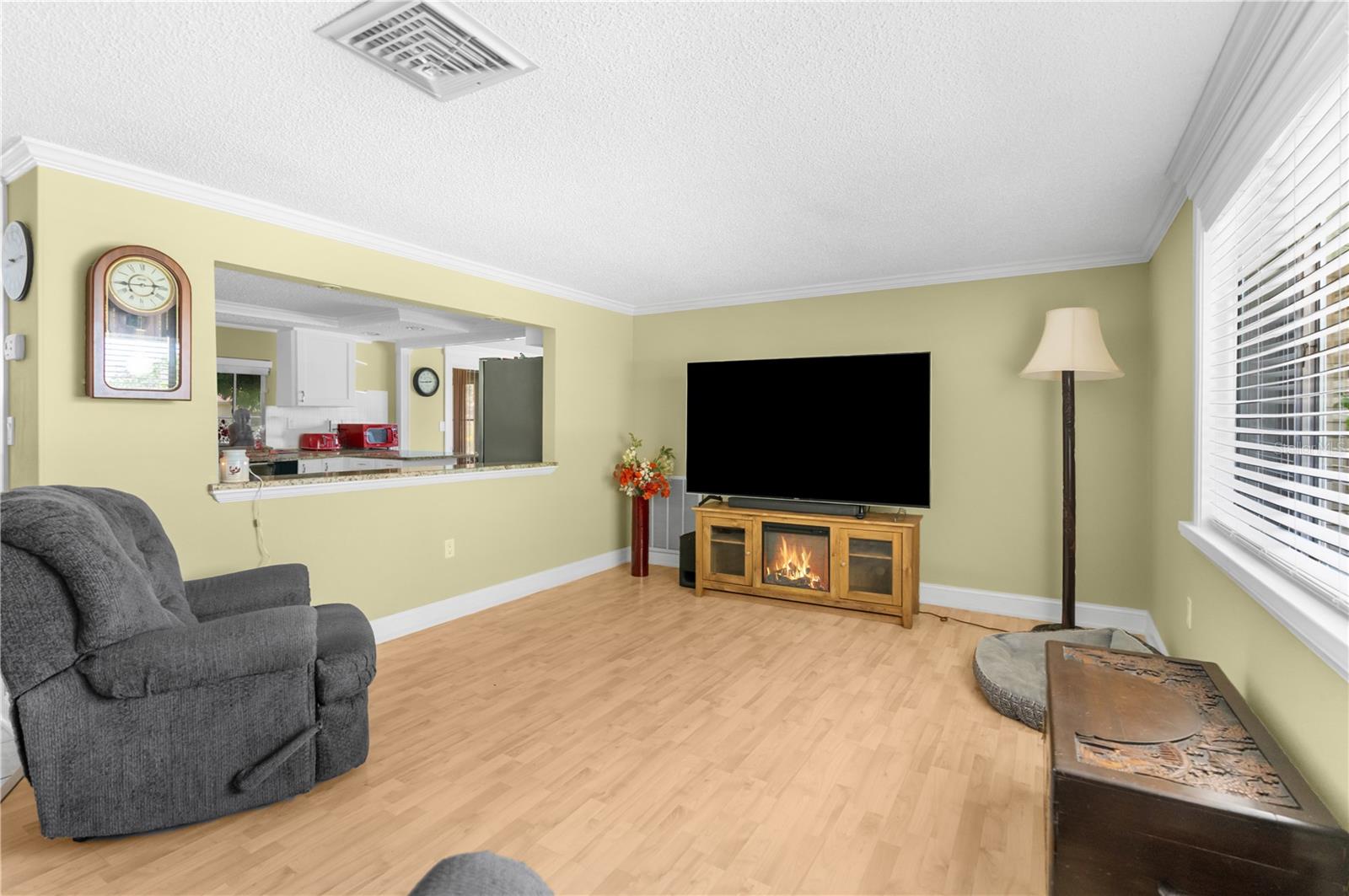 Image 9 of 25 For 12203 Buttonwood Row