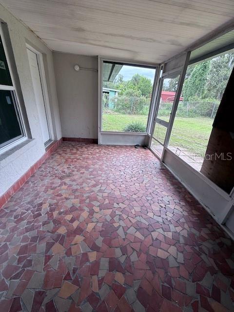 Image 16 of 30 For 1406 Oakdale Street